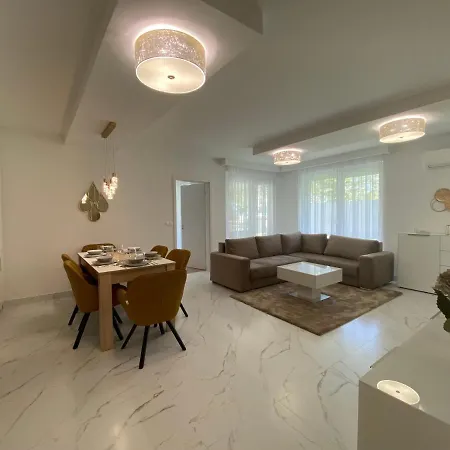 Sunshine Homes Luxury Zamardi