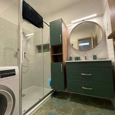 Sunshine Homes Luxury Lägenhet Zamárdi