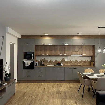 Sunshine Homes Luxury شقة زاماردي