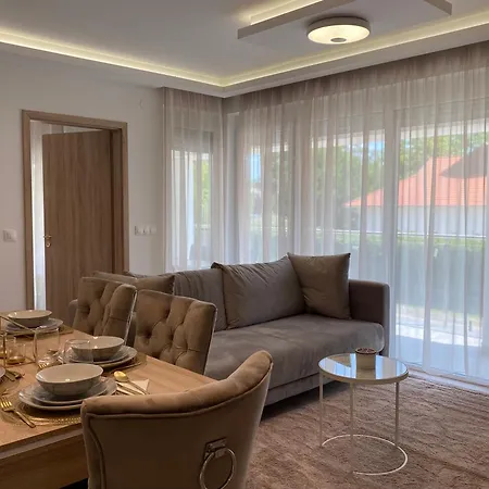 Sunshine Homes Luxury Lägenhet